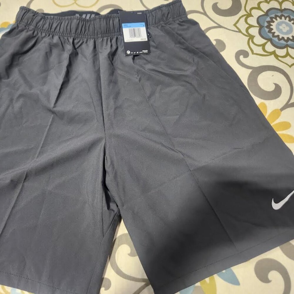 NWT Nike Dri-Fit Trainer Shorts - Medium